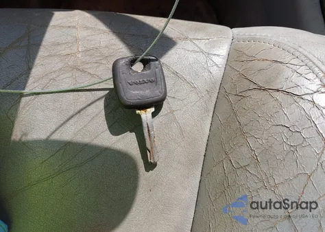 2002 Volvo C70 Ht z USA, uszkodzony, nr VIN YV1NC53D02J028168